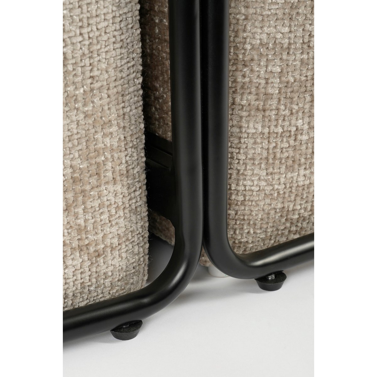 Table basse avec Poufs