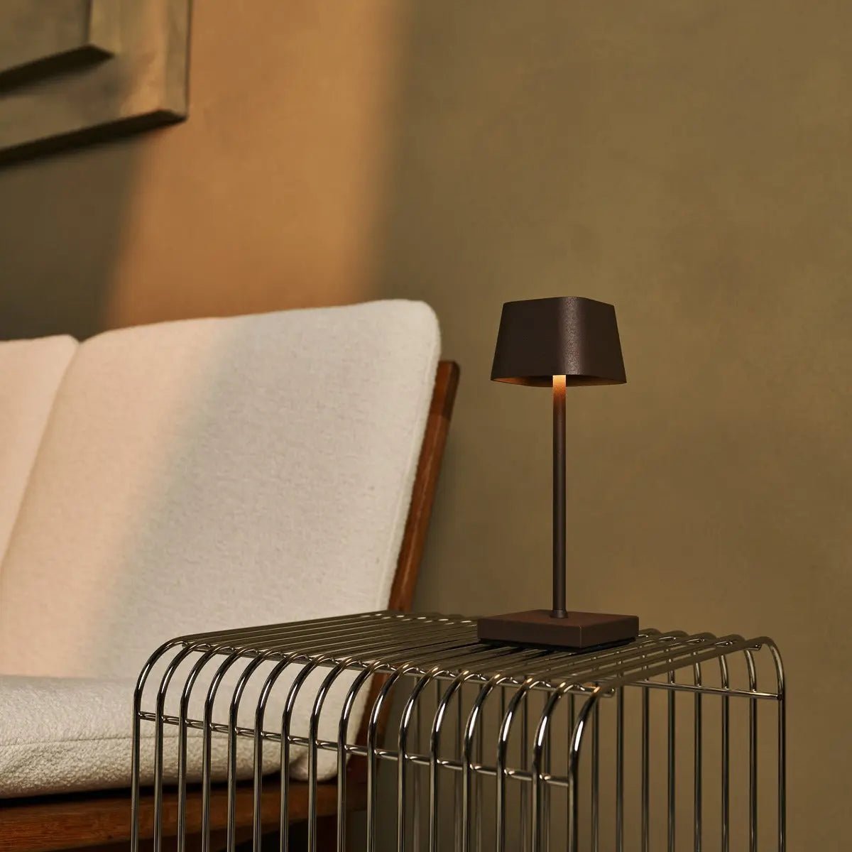 Professional Combi Set - 4 x Sarphati Mini Mocha Brown Rechargeable Table Lamps and 1 x Amstel Wireless Station Wireles