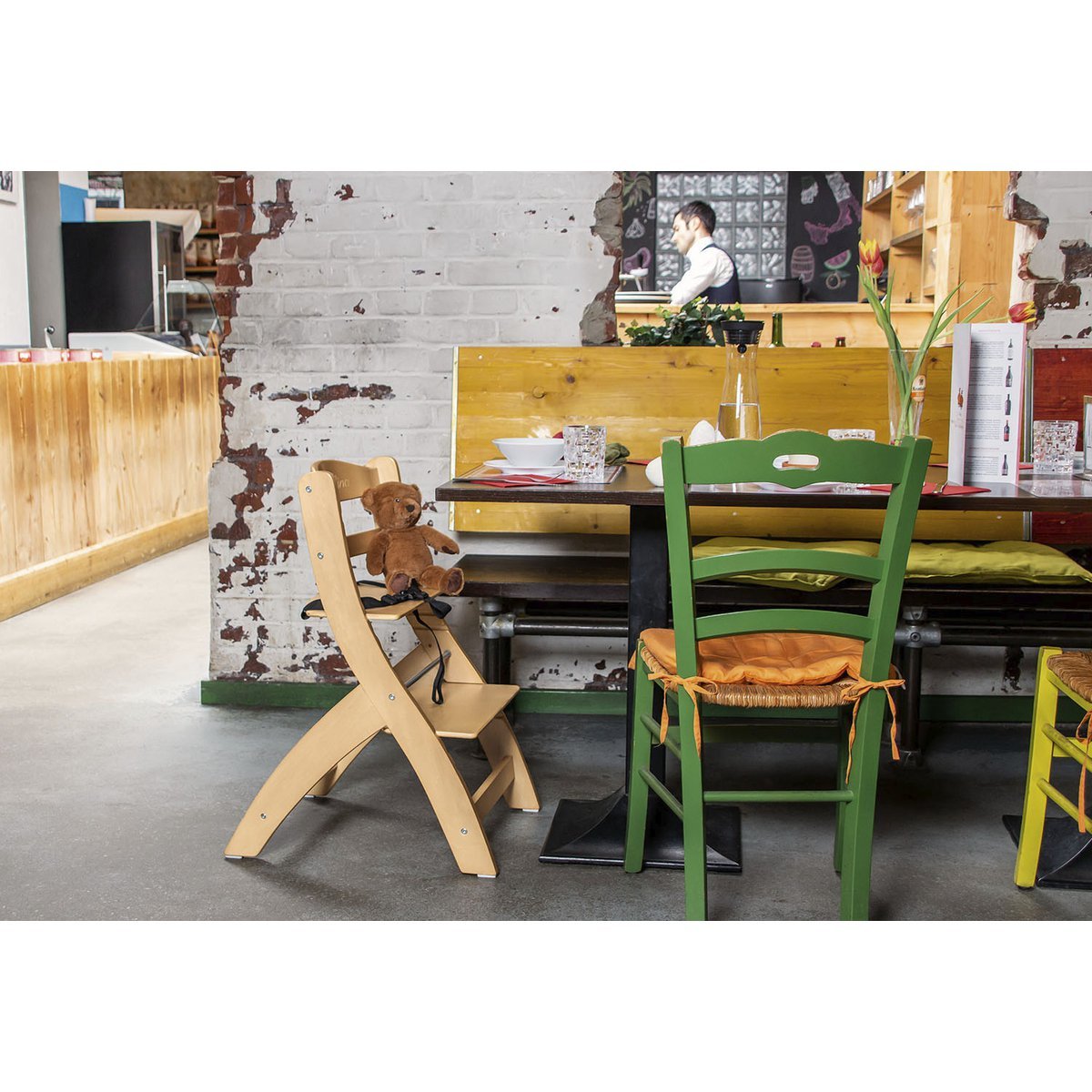 Trapstoel 'Thilo', blank gelakt