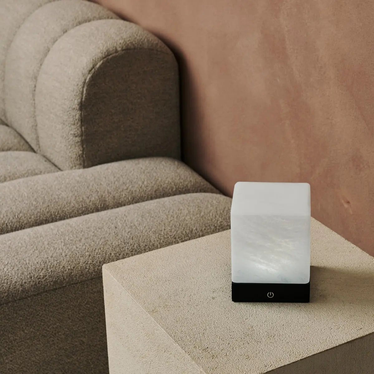 Lampe en bois sans fil noir yce avec verre congelé - batterie rechargeable, dimmable, 100 heures