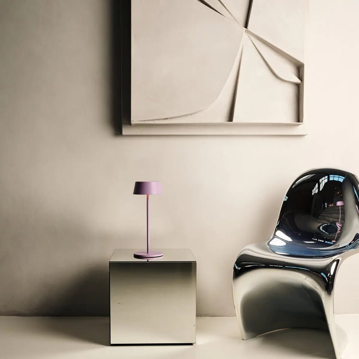 Hugo Violet Lila Lampe de table rechargeable - lampe élégante, dimmable et sans fil