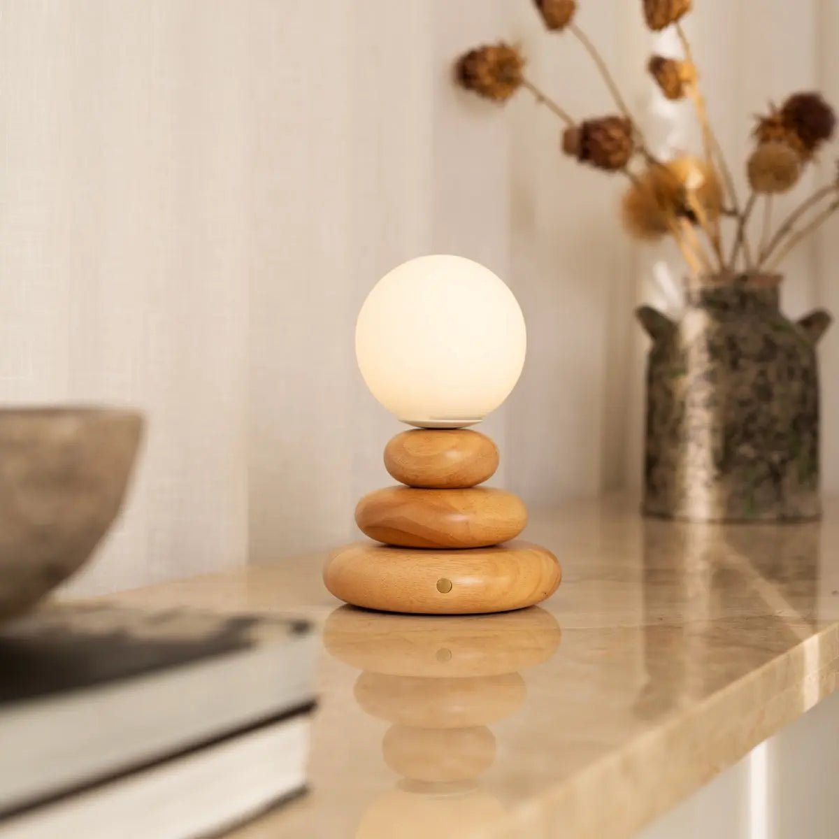 Lampe rechargeable Isabella en bois et verre - Sans fil et à intensité variable