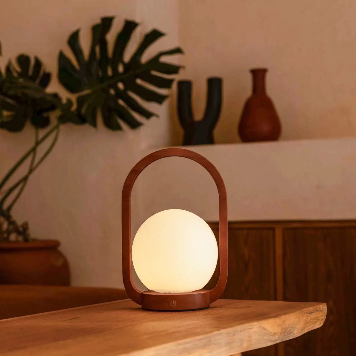 Lampe sans fil en bois marron Skye | Rechargeable et variable