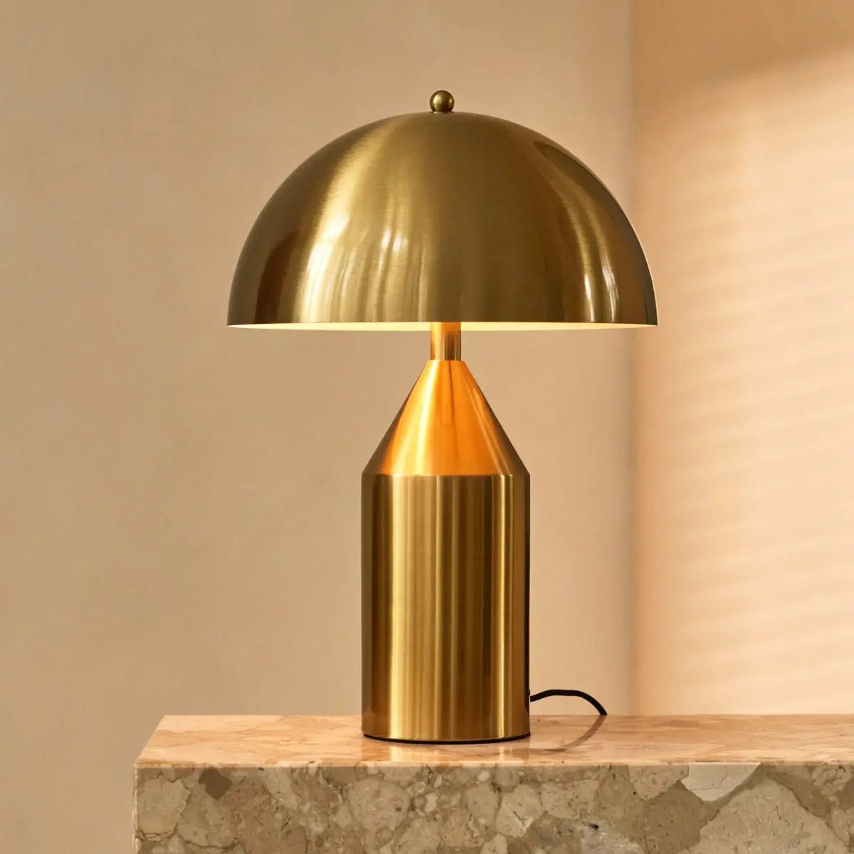 Lampe de dressoir Otto Gold – Lampe de table en métal élégante pour n'importe quelle pièce