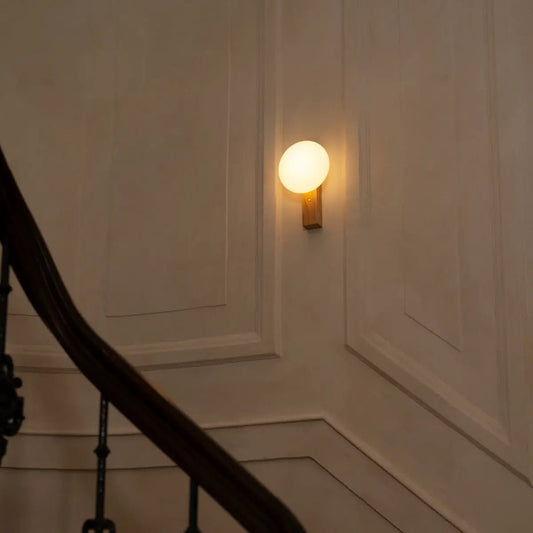 Matthew Brown Light Elemg Woodon Walless Wall Lampe - rechargeable et dimmable