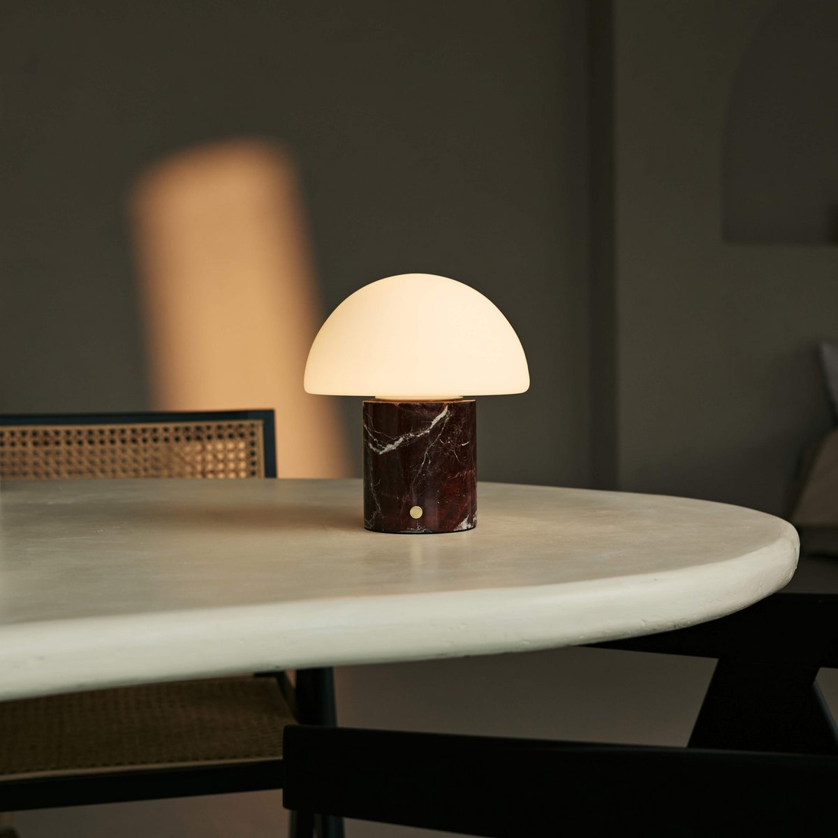 Maris Red / Rosso Levanto – Lampe de table en Marbre