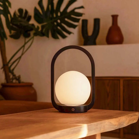 Lampe sans fil en bois marron foncé Skye | Conception rechargeable et variable