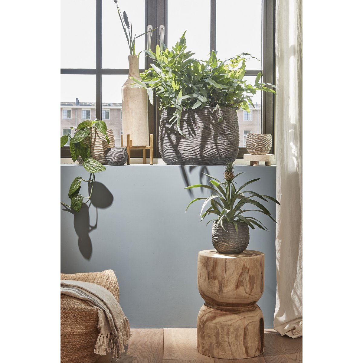 Vase Pia / H47 x Ø13 cm - Bois de Paulownia - Marron clair