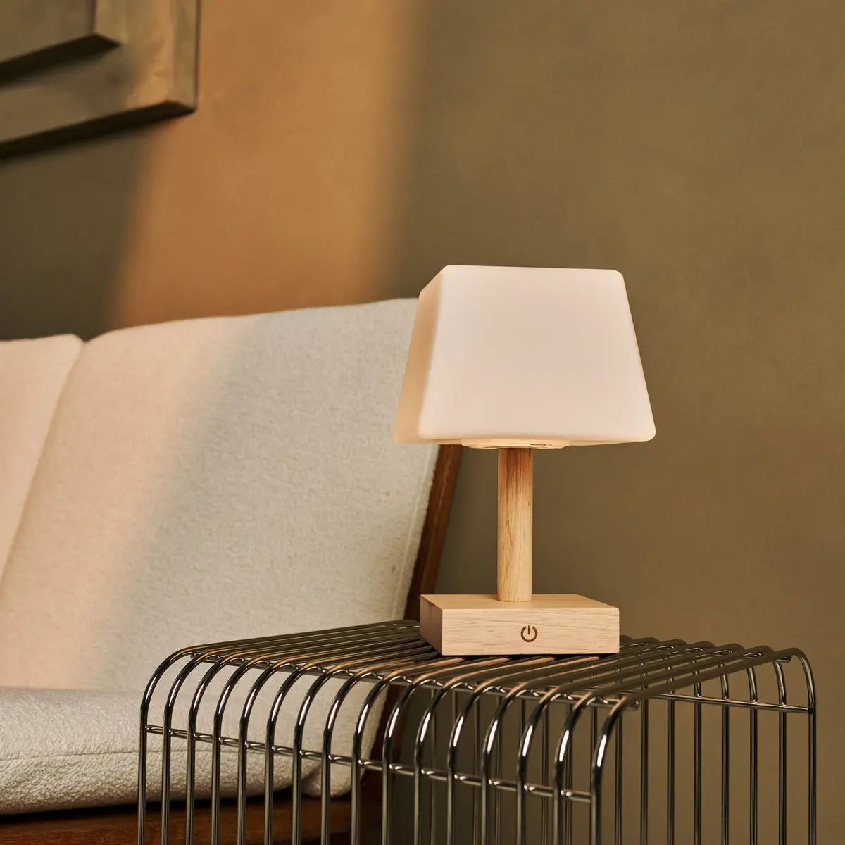 Tommy Brown Brown Wood Table Lampe avec verre - lampe rechargeable et dimmable, éclairage sans fil