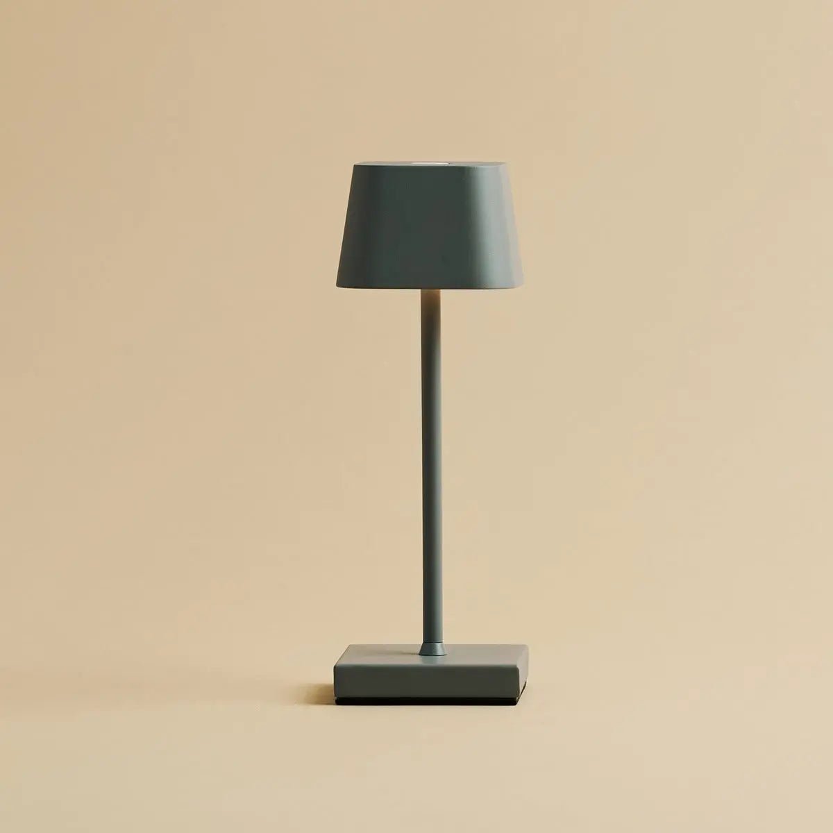 Sarphati Mini Mouse Grey Cordsless Table Lamp Perfection pour l'industrie hôtelière - Rechargeable sans fil via Station de charge, lampe dimmable et 3 modes légers