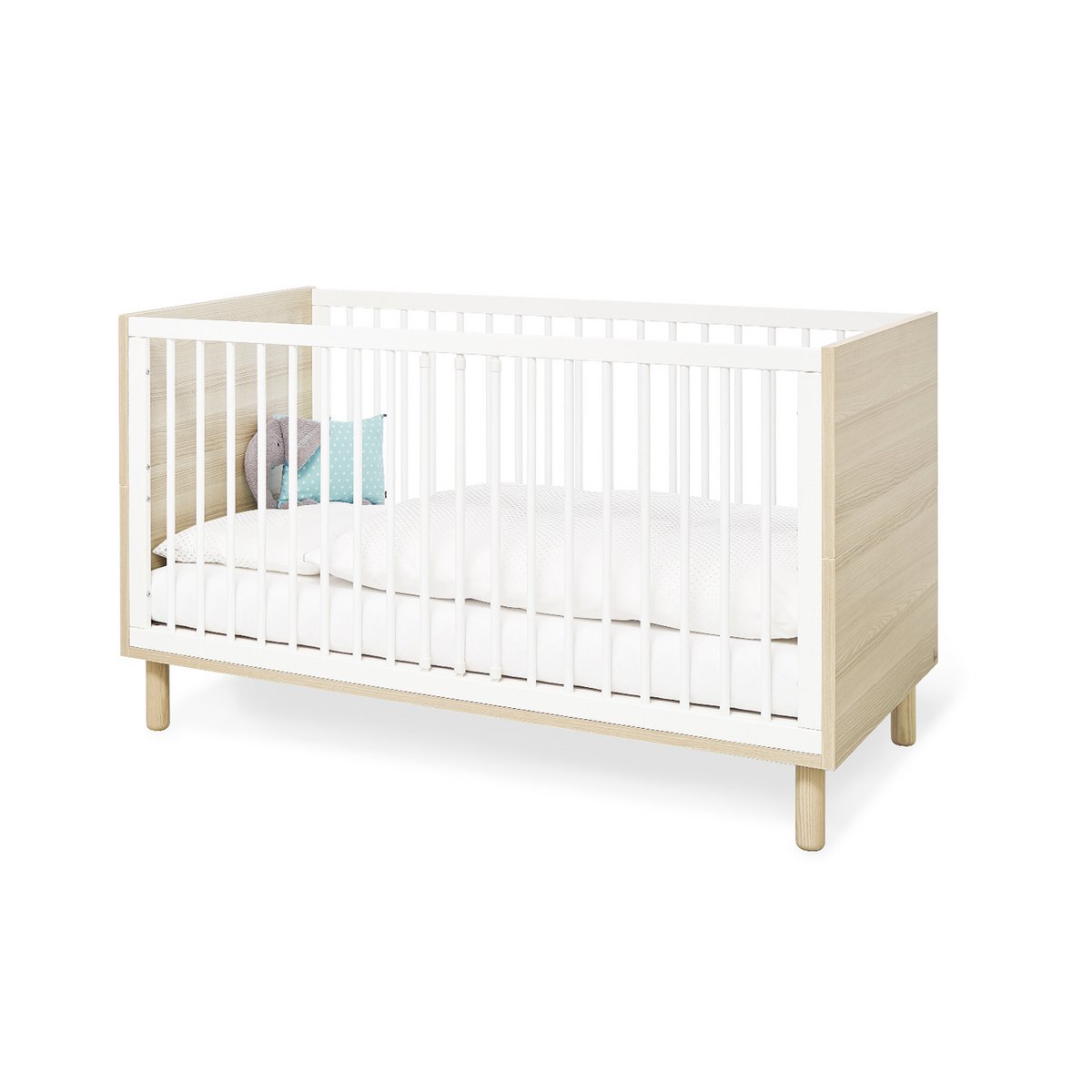 Pépinière 'Flow' large large
3 pièces : lit bébé, grand meuble à langer, grande penderie