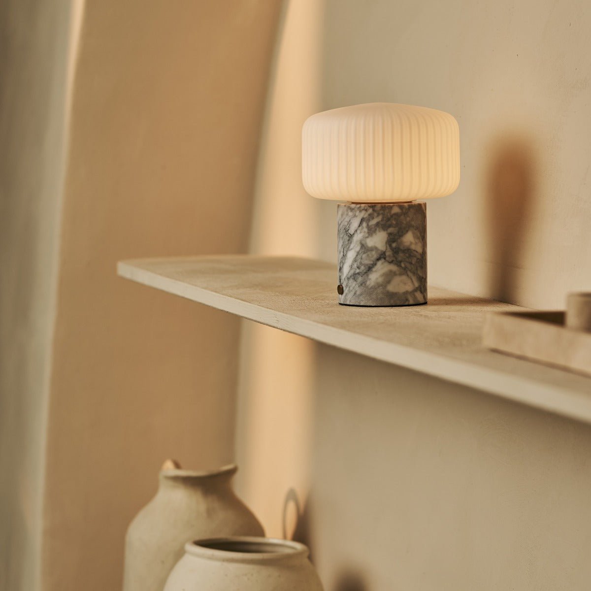 Renoir White / Bianco Statuarietto – Lampe de table rechargeable en Marbre