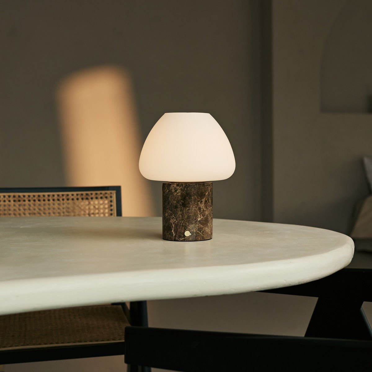 Ostade Brown / Emperador Dark – Lampe de table en Marbre