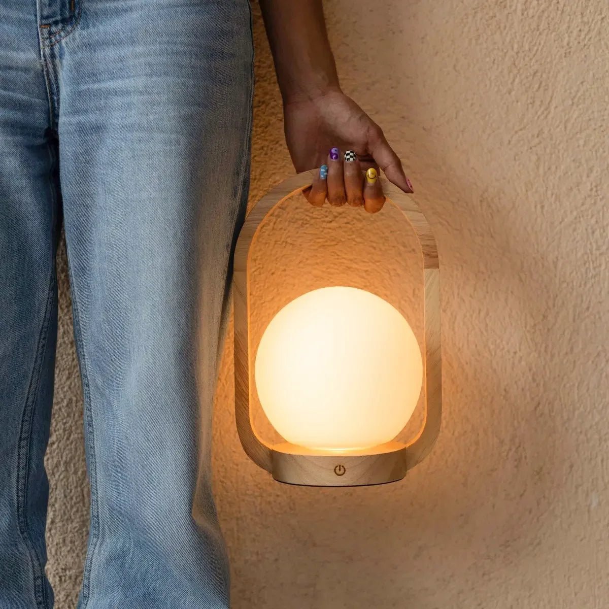 Lampe sans fil en bois marron clair Skye | Conception rechargeable et variable