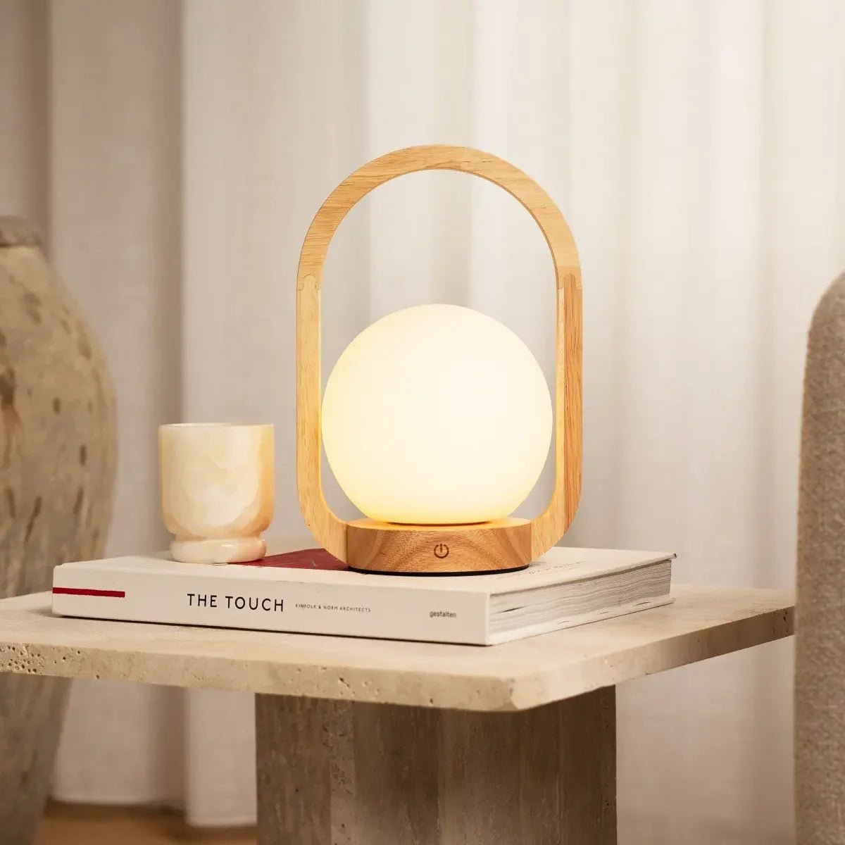 Lampe sans fil en bois marron clair Skye | Conception rechargeable et variable