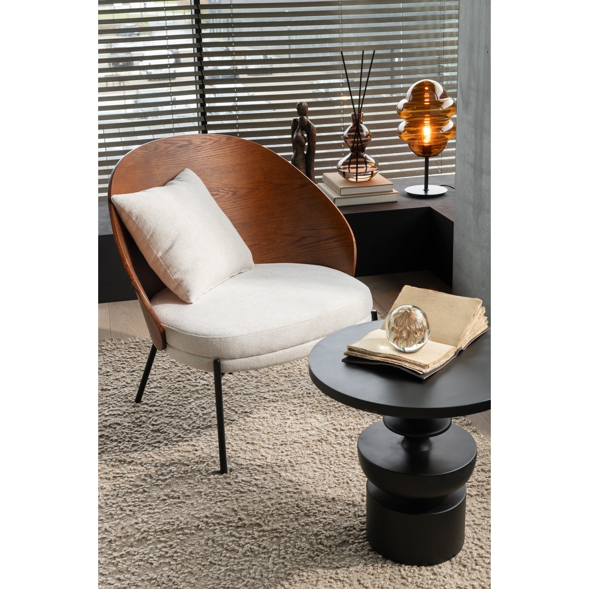 Table d'appoint J-Line Goa en bois de manguier noir