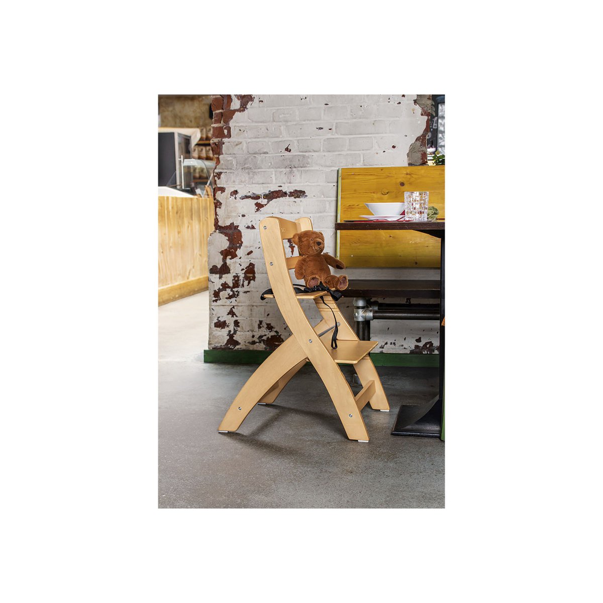 Trapstoel 'Thilo', blank gelakt